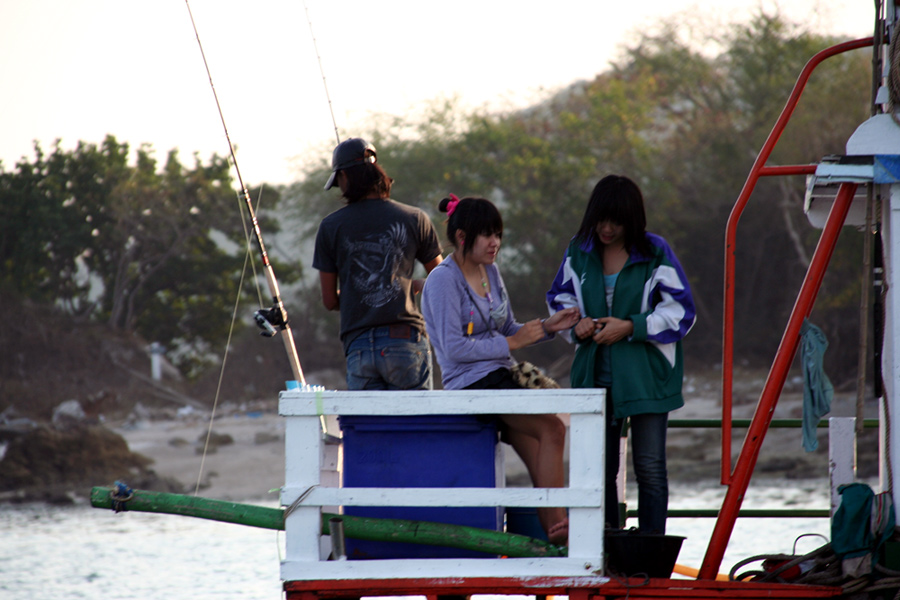 ส่องเข้าไปใกล้  :love: :kiss: