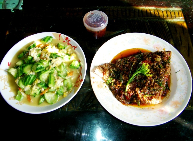[q][i]อ้างถึง: พงเต๊บ posted: 14-12-2552, 16:52:36[/i]

ป๊าดด