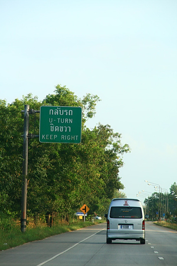 หวัดีครับบบ...น้ากนก.........ดูหน้าจะเหมือนปลาอยู่แล้วนะเราอะ.... :laughing: :laughing:
สวัสดีครับบ