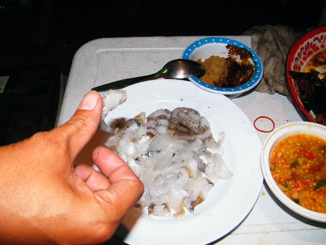 ขออภัยครับ เมื่อกี้ลงรูปผิด 

หวานเจี้ยบบบบบ เลยครับชามนี้  :umh: