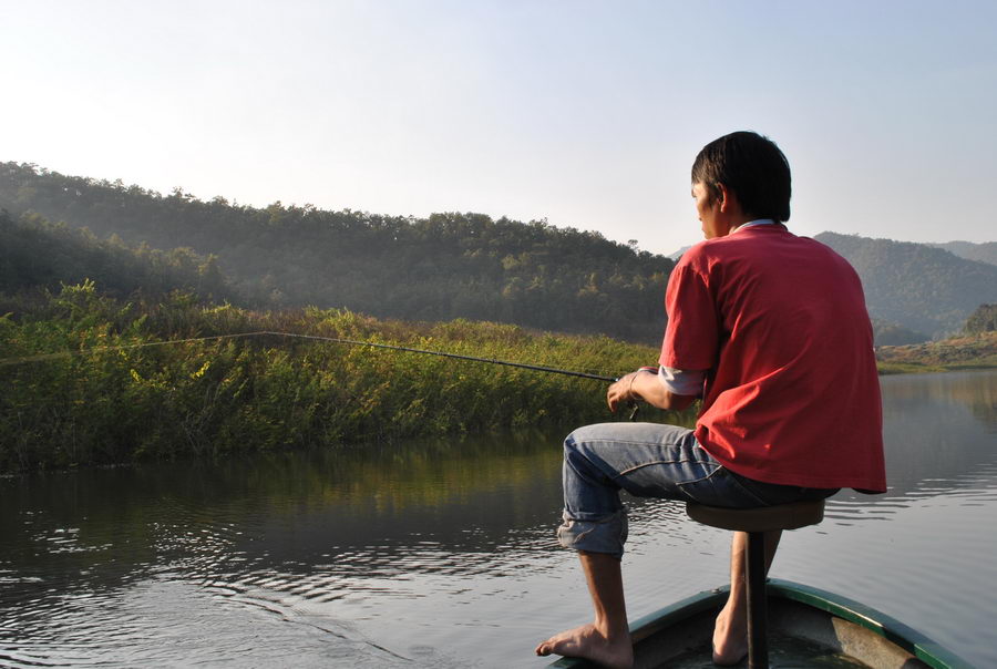 หัวเรือ โดนชาร์ทหลายครั้ง สงสัยปลา 