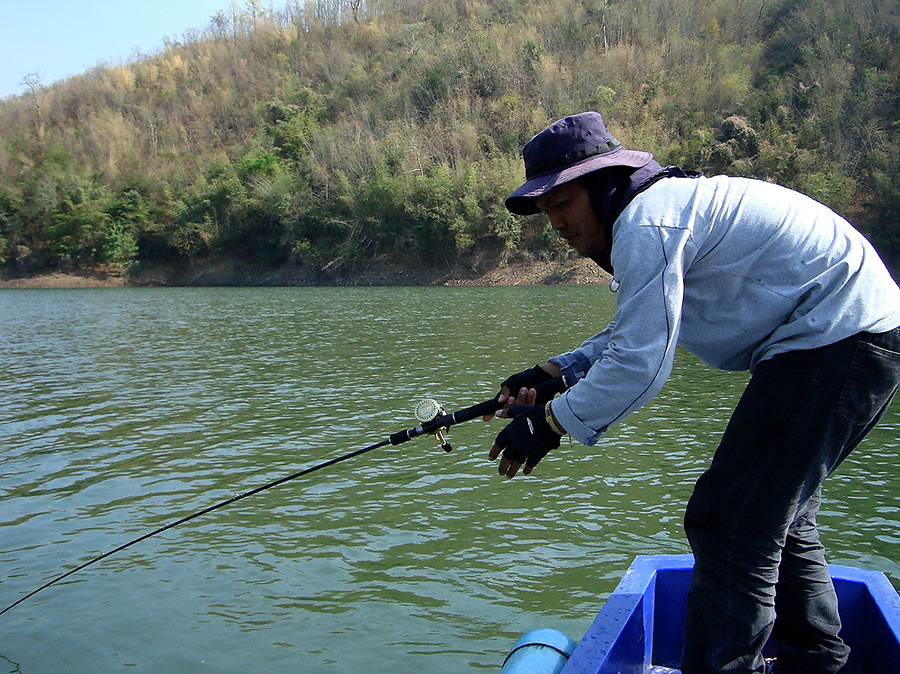 fishinggoo..............สวัสดีจ้า น้าfishinggoo..........สนุกครับ
 :love: :love: :love:

devil911