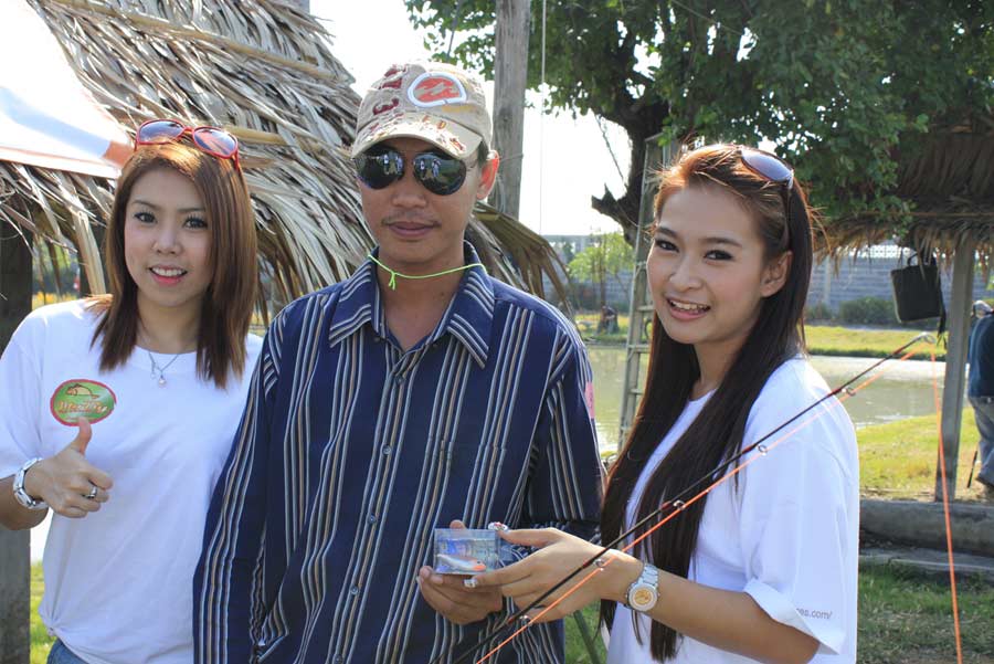 รับรางวัลกันปายยยยยยยย :grin: :grin: :grin: