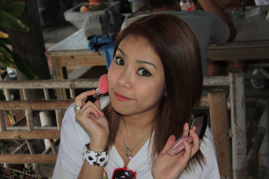 น้องคนนี้ก้ไป ทำสวย ว่างั้น เอ้าจัดไป 





รู้งานๆ :laughing: :laughing: :laughing: :laughing