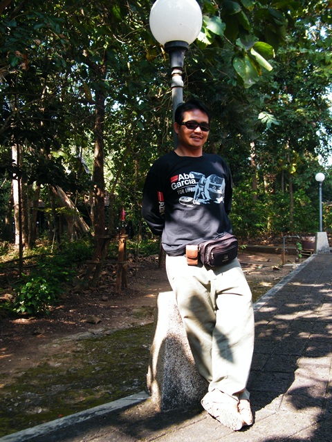 หล่ออีกหนึ่ง