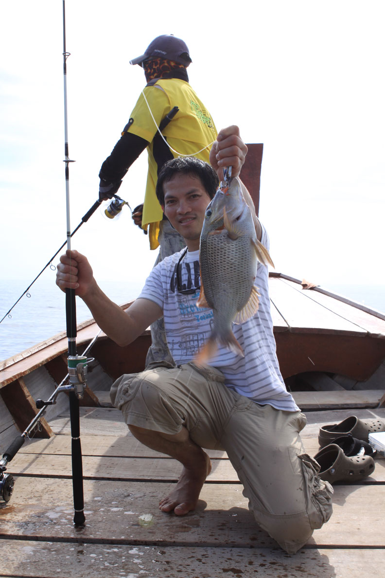 มาแล้วครับ ตะมะ เนื้ออร่อย แรงดีครับ 

สวัสดีครับ น้า แปร๋น
   "       "       น้า Pivefishing 
