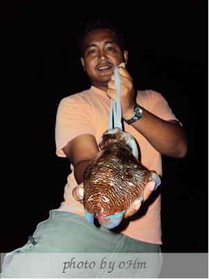  [q]ขอบคุณน้า แปร๋น! - ทะเลเรียบ - fishingjoke - GoHomE? ครับ [/q]
 [q]เดินกันเหนื่อยเลยครับ...ดีที