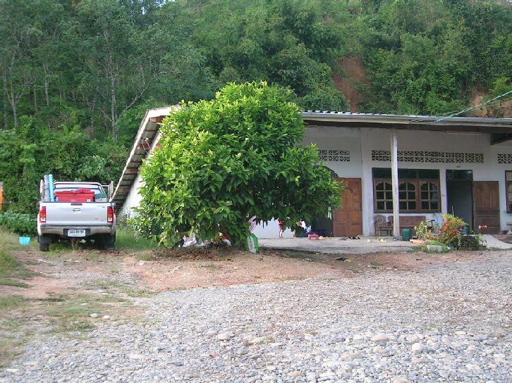 ูสถานที่พักครับ บ้านของบังหมานเองเลย เลี้ยงดูปูเสื่อ อาหารการกินสุดยอดครับ