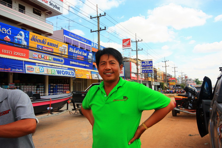 หัวหน้าขบวนการ...บุกรังนอนกระสูบ  :grin: :