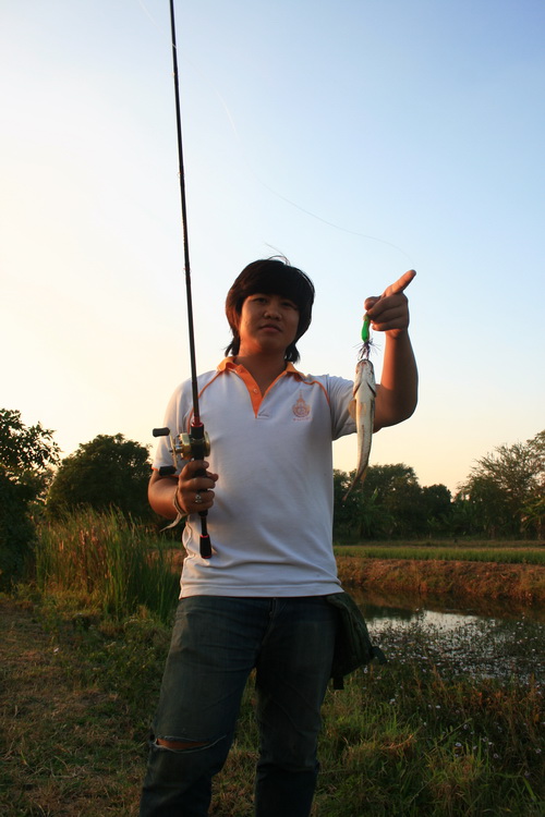 มาอีกตัวแล้วเจ้าเบียร์  เดินเรียกมาแต่ไกลเลยพี่ๆถ่ายรูปหน่อยพี่ :cheer: :cheer: :cheer: :cheer:


