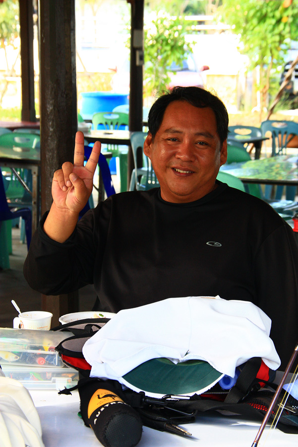 น้ามาด--- น้ากา เป็นไงมั่งค๊าบบบ...
น้ากา----- พลังผมจะหมดแล้วค๊าบบบบ เหลือสองขีด...
             
