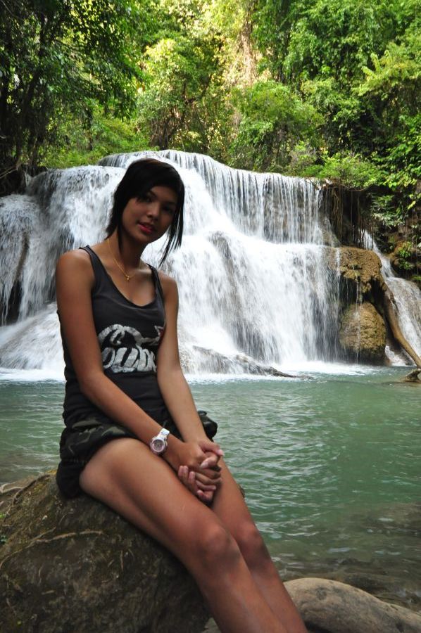 น้ำตกสวยมั๊ยคร้า :love: :love: :love: