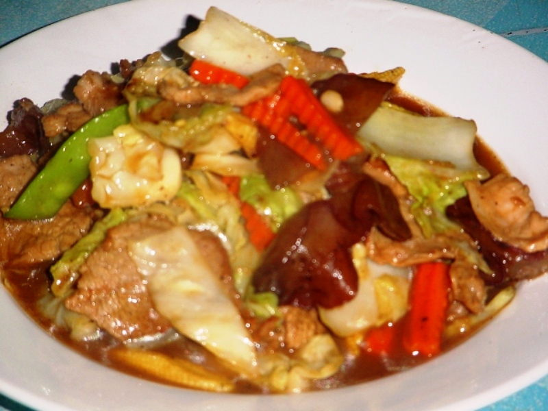 เอาผัดผักรวมมิตรหมู ไปแก้เผ็ดครับ  :blush: :blush: :blush: :blush: :blush: :blush: :blush: