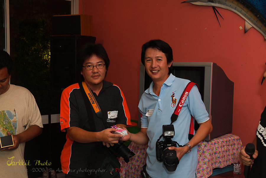 จัดภาพให้น้าเอส  หล่อๆซักภาพครับ เอ๊กๆๆ :grin: :grin:
