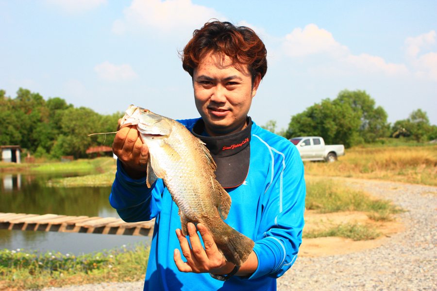 อีก 1 รูปครับ :laughing: :laughing: