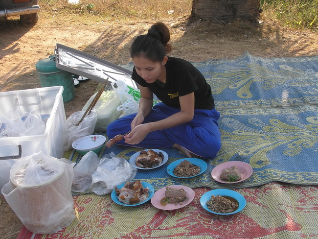  
น้องแป๋ว...น้องสาวใน ทีมของเรา กำลั