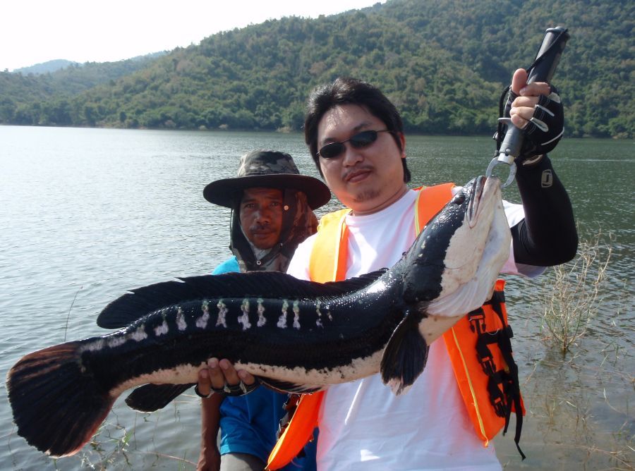 น้องเคนขอถ่ายรูปคู่กับไต๋เรือครับ  :cheer: :cheer: :cheer: :cheer: :cheer: :cheer: :cheer: :cheer: