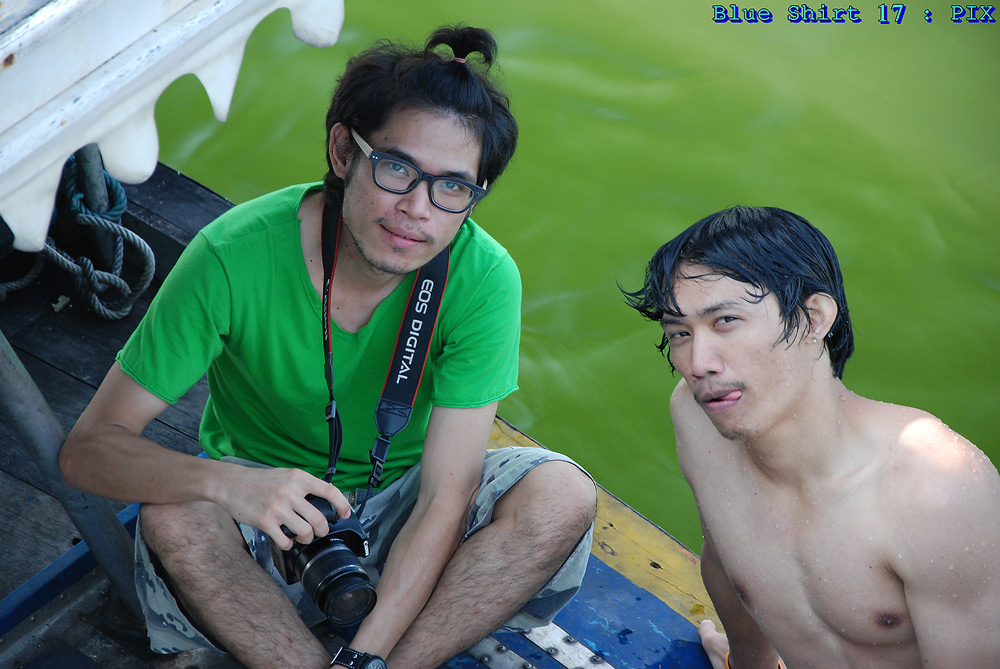 เห็นมุมสวยๆก็ยิงกันซักหน่อย :laughing: :laughing: :laughing: :laughing: :laughing: