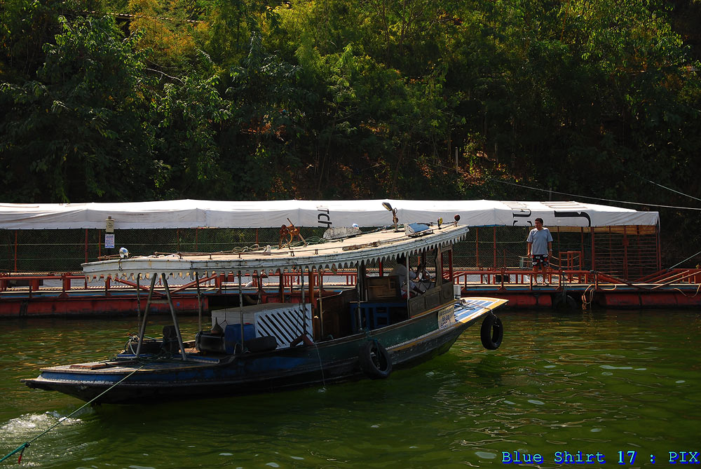 ถึงเวลาเรือก็ลากแพกลับเข้าฝั่งโดยสวัสดิภาพครับเก็บความประทับใจไว้ในความทรงจำกันตลอดไป :love: :love: 