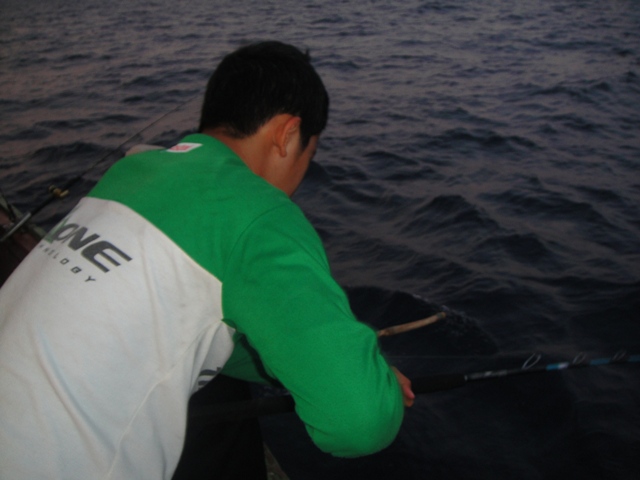 ตัวนี้กินหน้าดิน......พารอบเรือ :smile: :smile: