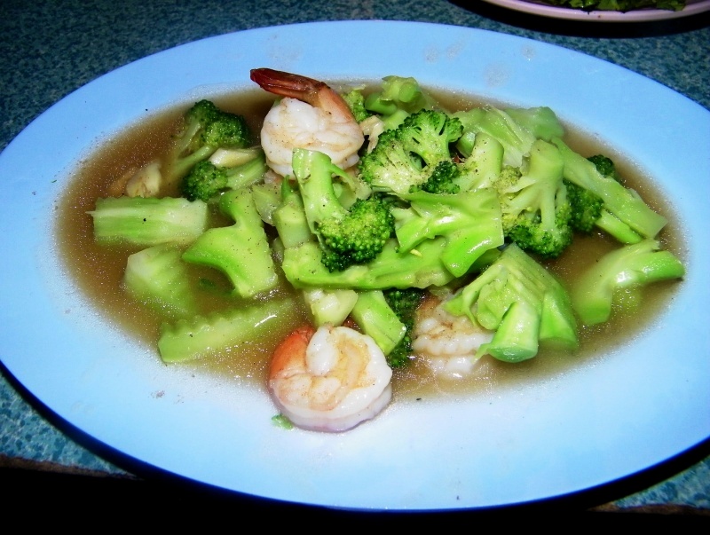 กุ้งผักบล็อคคอรี่... :umh: :umh: :umh: