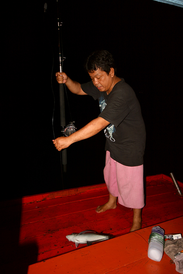  [q]สวัสดีปีใหม่ครับน้าหรั่ง ตามมาขอขึ้นเรือไปหวานกู่ๆด้วยคนนะครับ[/q]

สวัสดีปีใหม่ด้วย  เช่นกันค