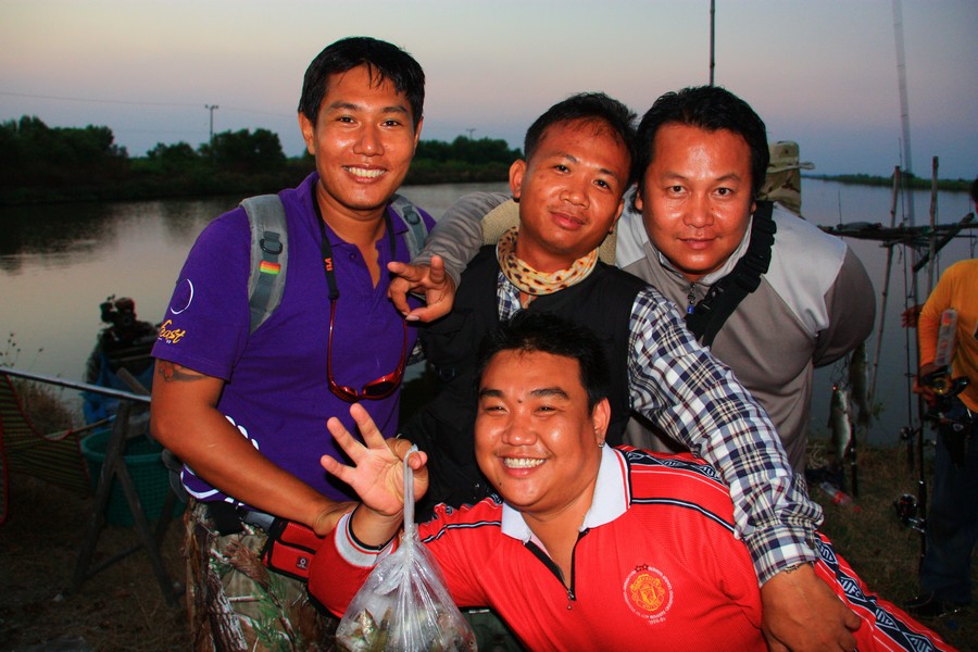 เอะมันต้องมากกว่านี้นะครับ  :laughing: :laughing: :laughing: :laughing: