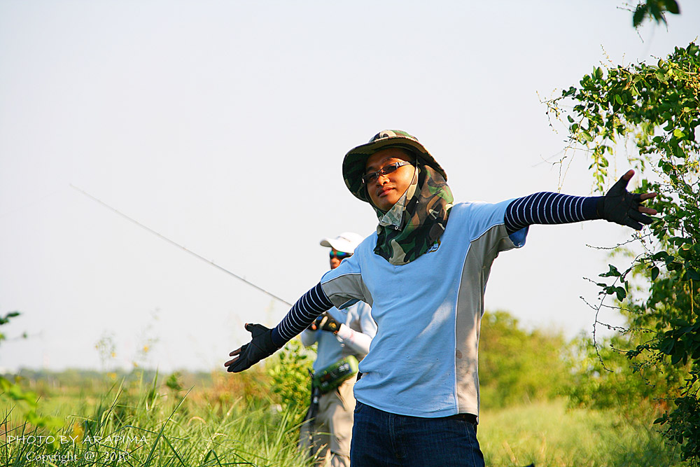  :grin: :grin:  อีตานี่ก้อทำท่าบายใจเฉิบเชียวนะ............มัยไม่เห็นเหมือนตอนที่ยังไม่ได้ตัวอะ.....