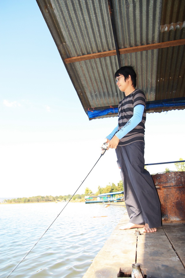 [q][i]อ้างถึง: Grauk posted: 13-01-2553, 19:43:14[/i]

น้าเต่ารีบมาช่วยผมหน่อย รู้ศึกเหมือนตกเป็นเ