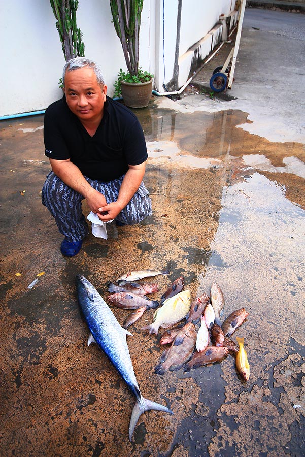 เพื่อนซี้ต่างวัย ที่พากันมาให้ป๋าอ