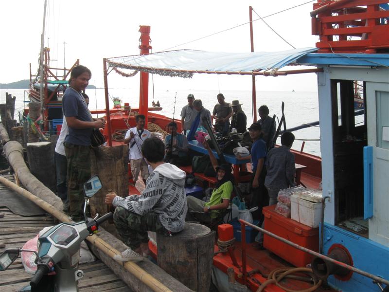  [b]กลางเรืออีกเพียบ...[/b]