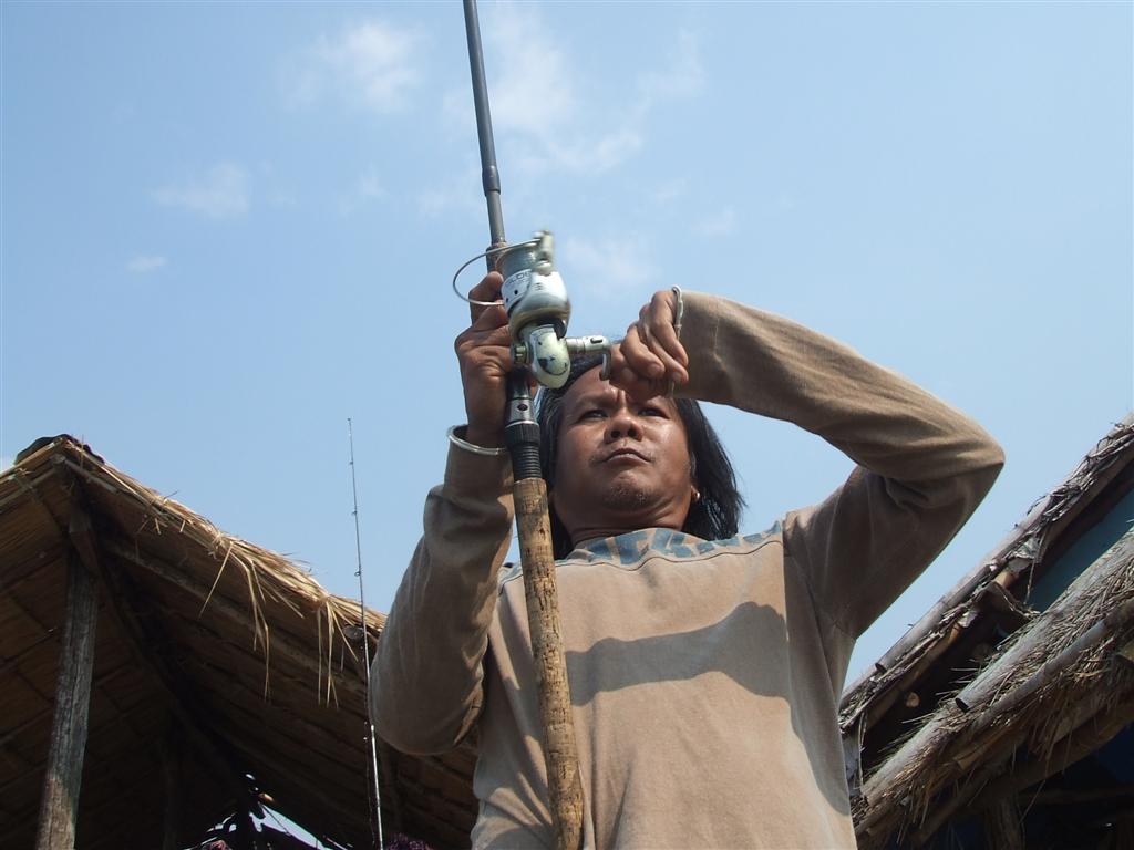 สู้ครับ      :mad: