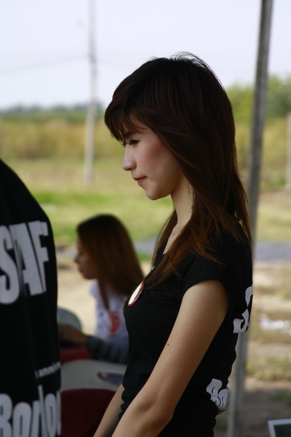 สดใสน่ารัก  :cheer: :cheer: :cheer: :cheer: :cheer:

สาวสวย ช่