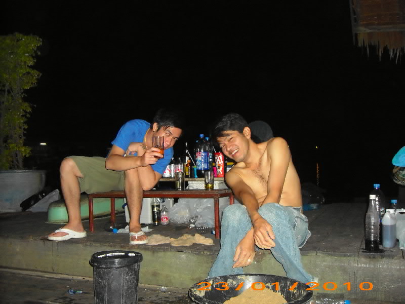 ม่ายหนาวบ้างเหยอครับท่านผู้เฒ่า...เต่า :grin:

ด้วยความเป็นห่วงจาก... เต่านินจาครับ
 :grin: :grin