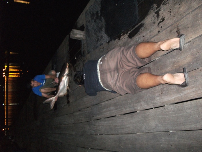 
 :laughing: :laughing:   ดูซิช่างภาพ แหมๆๆทำไปได้     :laughing: :laughing: