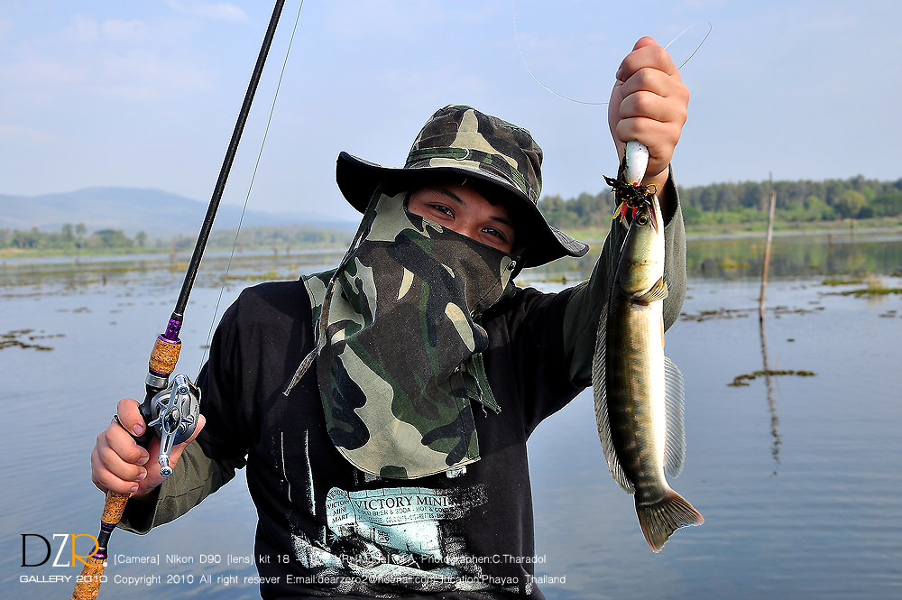  [b]ตามกระแสหน่อย
Rod Tsu 6.6 " 10 - 17 
Reel Team Daiwa Z  U.S.TRAIL 
สาย ไดนีม่า 50 lb
เหยื่อ