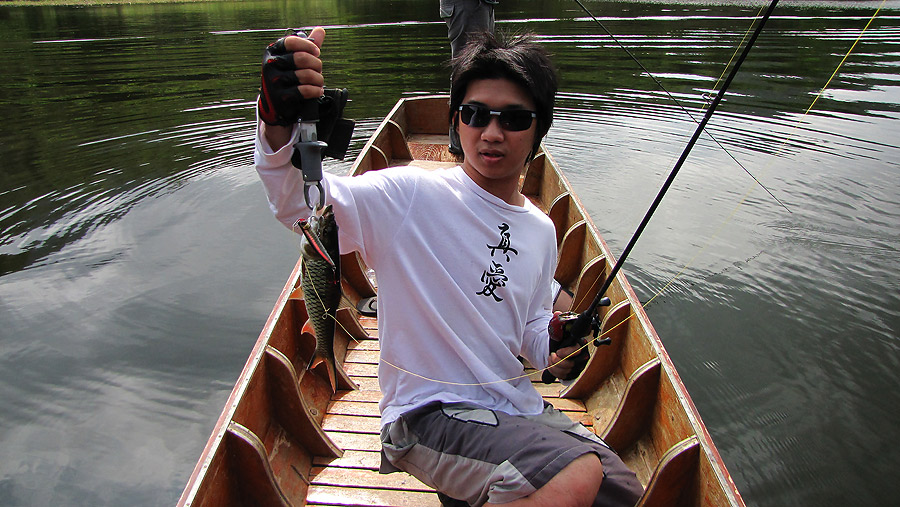 
    หล่อเลย.............วันนี้แดดไม่ออกอากาศเย็นๆๆ...ถ่านรูปยากมากกกก....แสงไม่พอเลย..

 :love: 