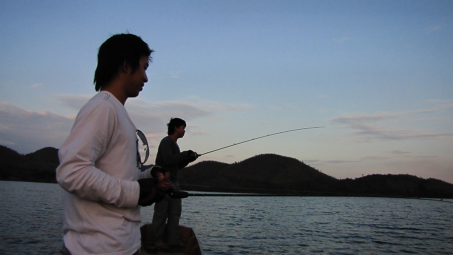  [q]vigo2010 [/q]หวัดดีครับ.ขอบคุณมากครับ
_________________________________________________________