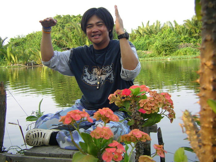 ทำไปได้........แบบบว่าอากาศเป็นใจ............อิอิอิอิ  :ohh: :ohh: :ohh: :ohh:
