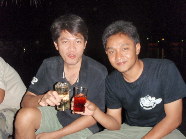 ท่านหัวหน้าเปิดศึกดวลกันแล้ว....    :cheer: 