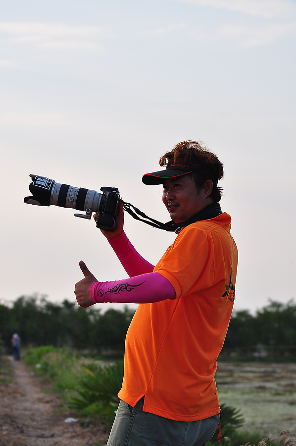 ดูนังแบมมันดิ พอได้ปลาแล้วรีบไปยืมกล้องน้าวิทย์มาตามถ่ายน้ามาดเลยอ่ะคร๊าบบบบบบบบบ :ohh: :ohh: :ohh:
