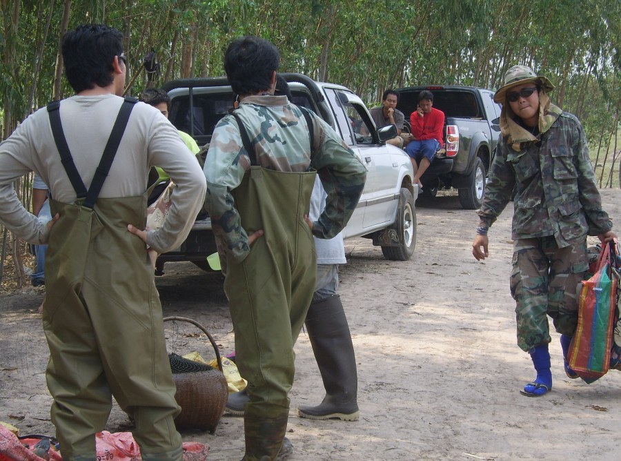 พร้อม

ตามแบบฉบับทีมเขื่องใน