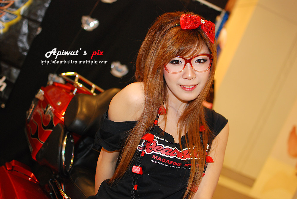น้องใส่แว่นคนนี้โพสน่ารักจริง   :cool: :cool: