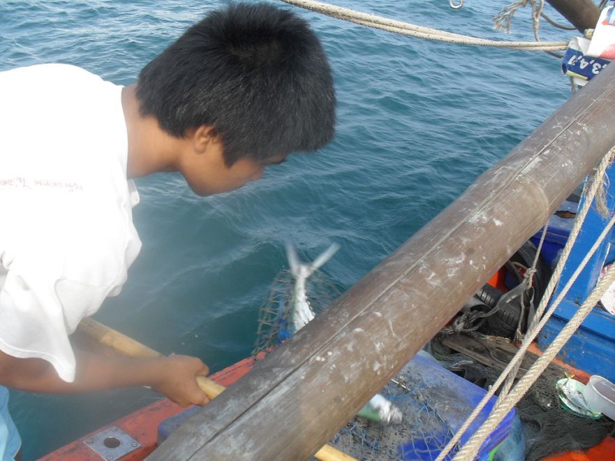 ลงเรือเล็กต้องทำใจทุกอย่างดูแคบไป