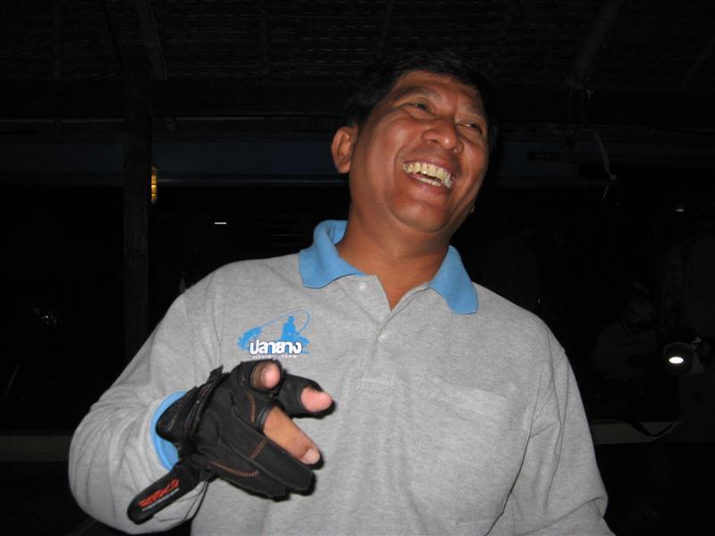 แล้ว ก้อ ......  :cool: :cool: :cool: :cool: :cool: :cool: :cool: :cool: :cool:

...
