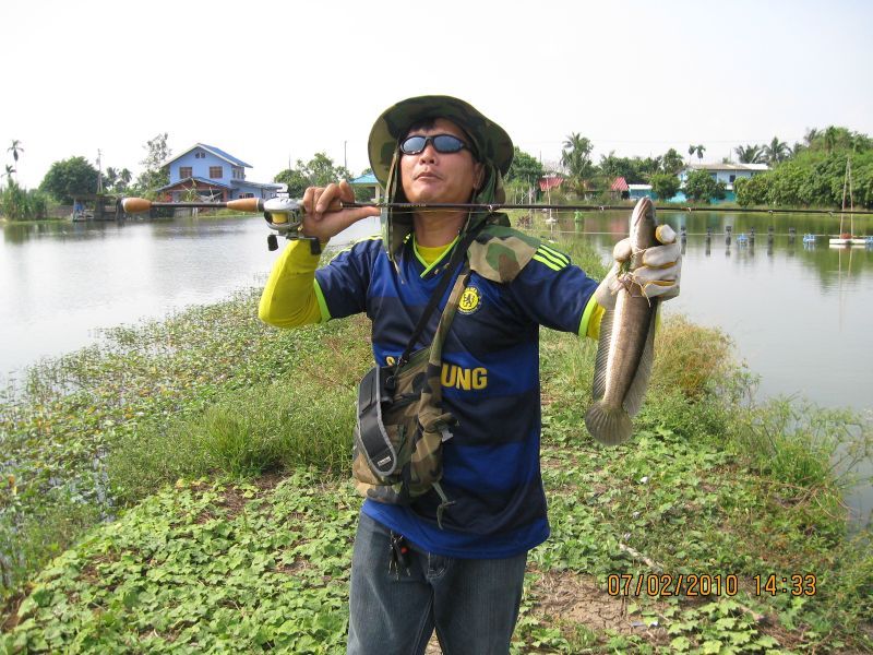 หันไปหันมาไม่ทันทำอะไรเลย

นาย กัน ผิวปากแอ๊คอีกคนแล้ว