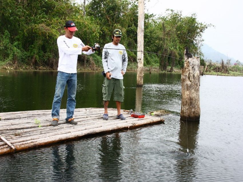  :love:  ตีบนแพยังโดนแล้วอยู่บนเรือจะไห