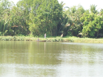 มาพายเรือเล่นกันครับ :grin: