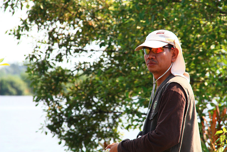 สวัสดีค๊าบ น้าแดนห้วยใคร้
 :smile: :smile:
-----------------------------------------------------
