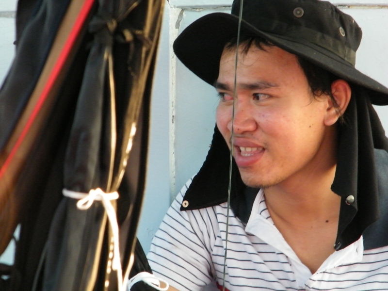น้าหมี...เงียบสนิดจริงๆครับ คนนี้ :laughin